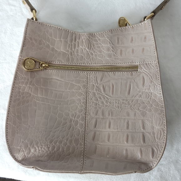 Isaac Mizrahi Tan purse crossbody - Picture 3 of 11